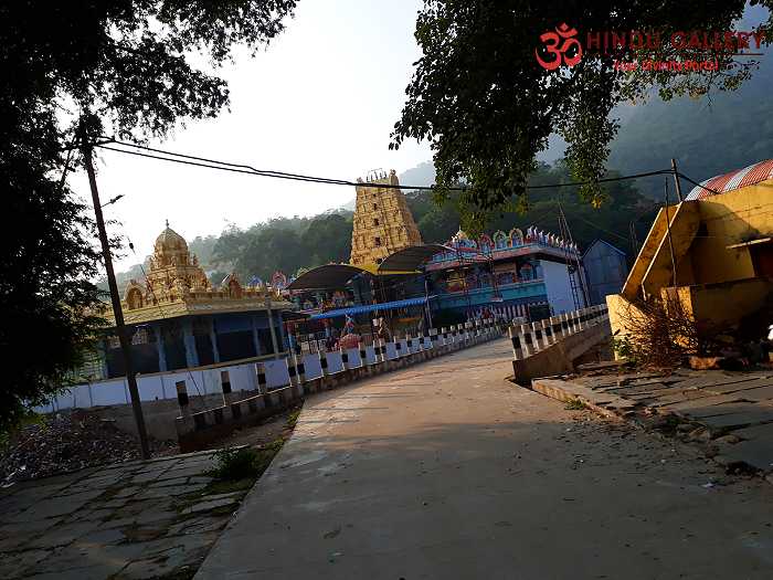 Giri Pradakshinam path